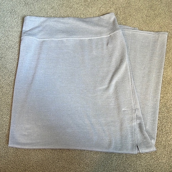 Aritzia Wilfred Free Ashen MIDI Knit Skirt - Picture 2 of 2